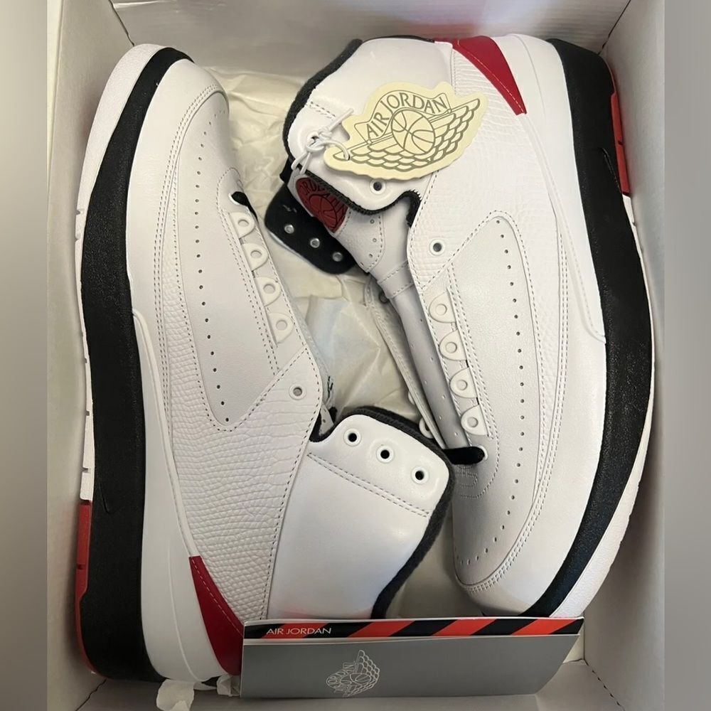 Ships Now Nike Air Jordan 2 OG Chicago White Black Red DX2454-106 Size 12​